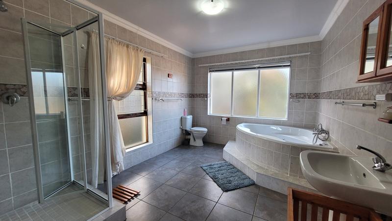 3 Bedroom Property for Sale in Dana Bay Western Cape